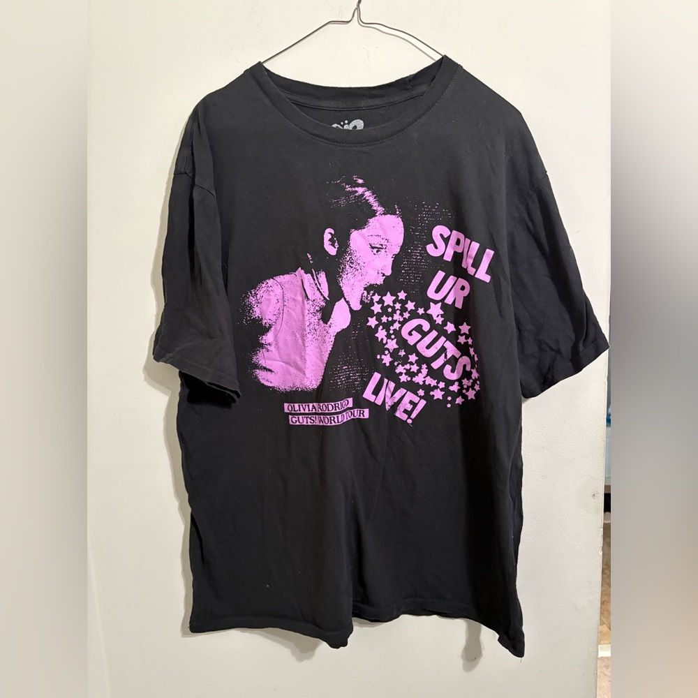 Olivia Rodrigo “Spill Ur Guts Live!” GUTS World Tour T-Shirt – XL